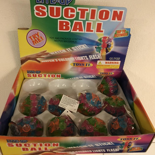 Leuchtende Saugnapfkugeln im Display (12 St&uuml;ck)